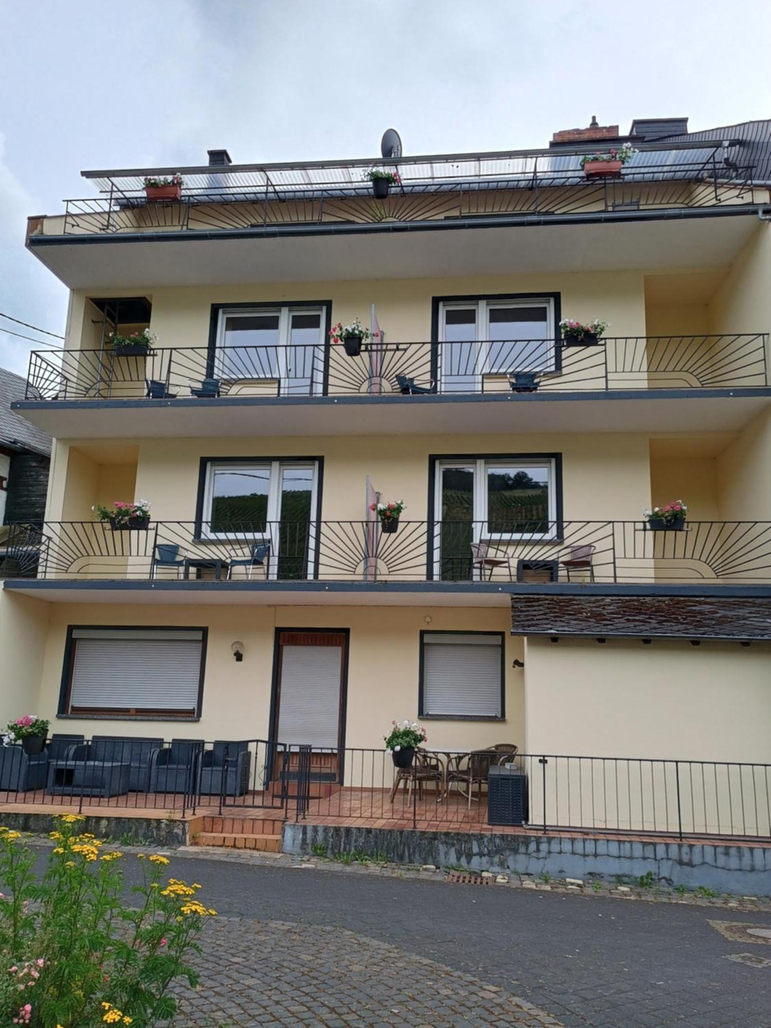 Gasthof Zur Grafschaft Veldenz Ngoại thất bức ảnh